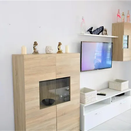 2 Bedroom On The Beachfront Calp