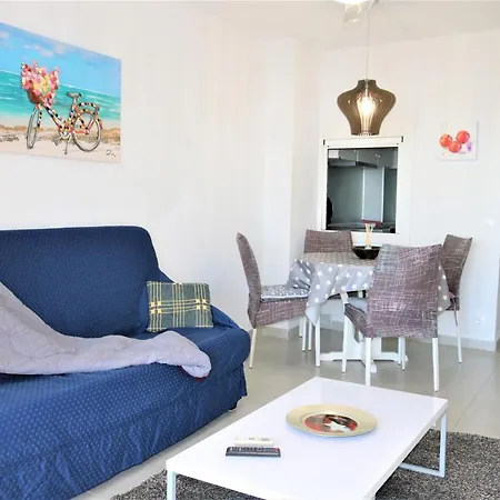 2 Bedroom On The Beachfront Apartment Calp