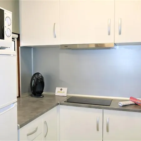 2 Bedroom On The Beachfront Apartment